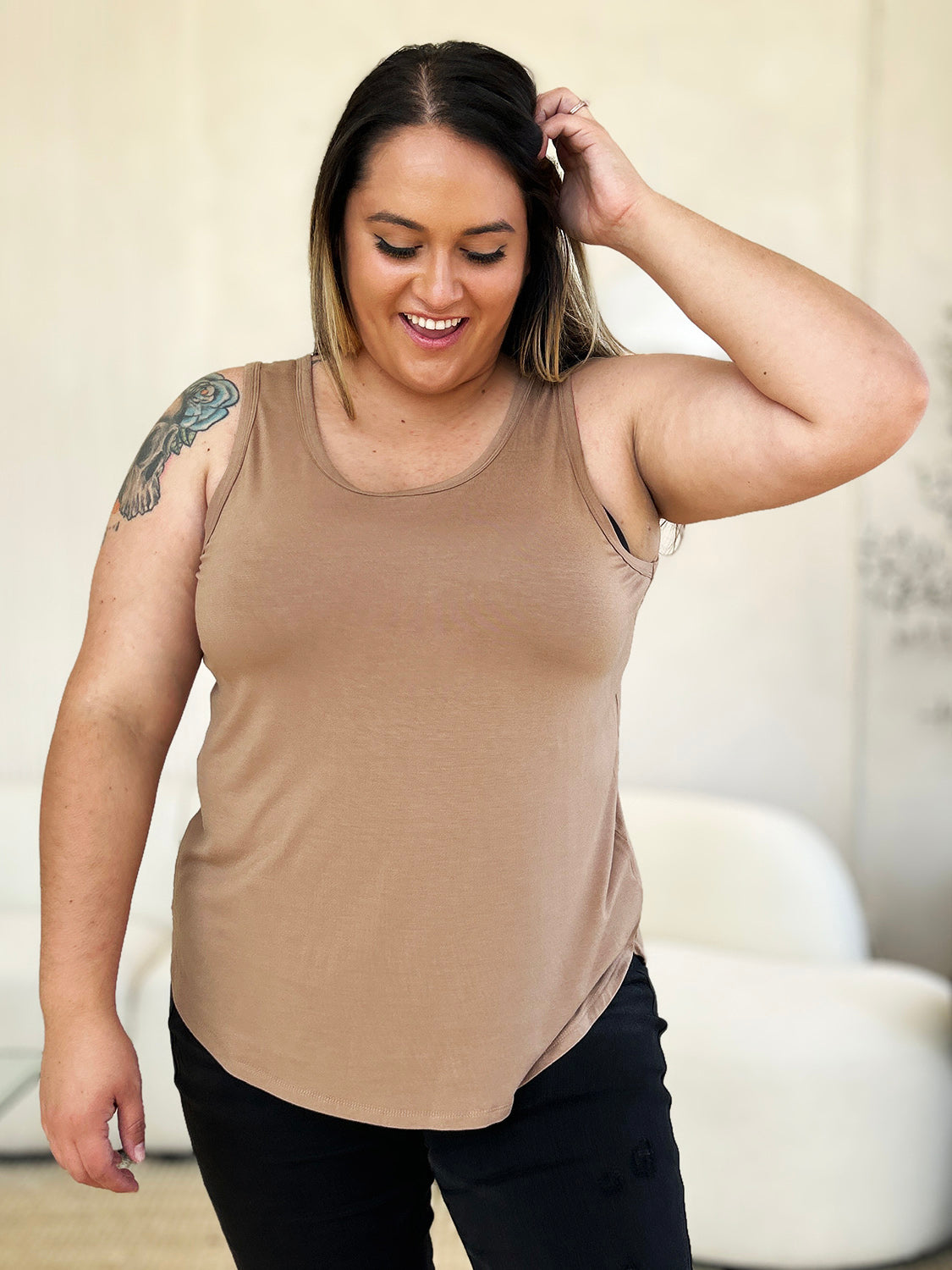 Round Neck Curved Hem Tank