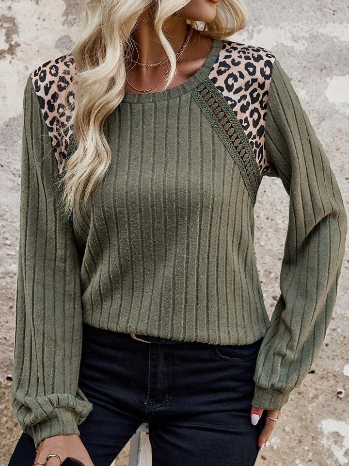Here Kitty Kitty Leopard Round Neck Long Sleeve T-Shirt