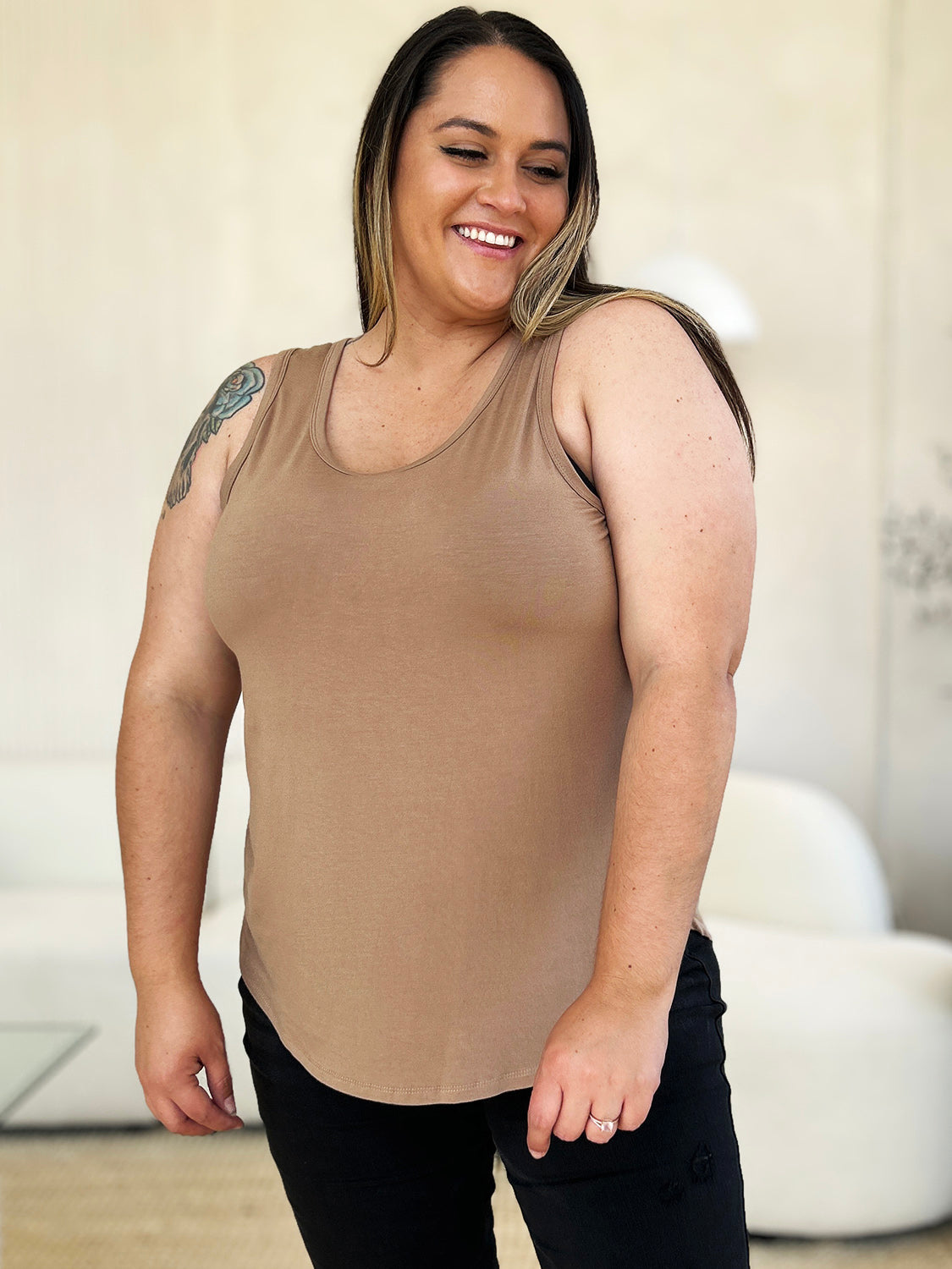 Round Neck Curved Hem Tank