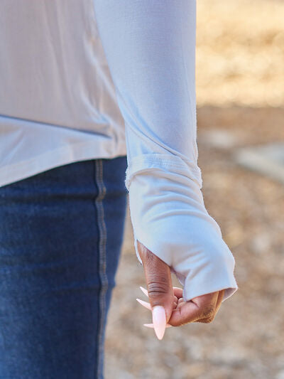 Round Neck Long Sleeve T-Shirt w/Thumbholes