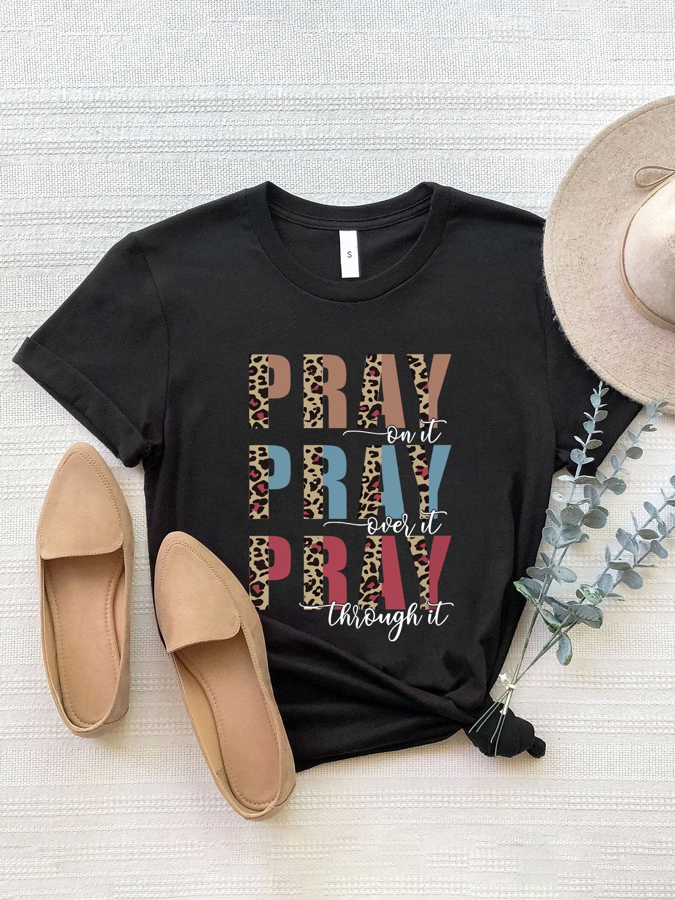 PRAY Graphic Round Neck Short Sleeve T-Shirt