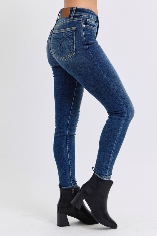 Day 17 - Judy Blue Mid-Rise Waist Skinny Jeans with Thermal Lining