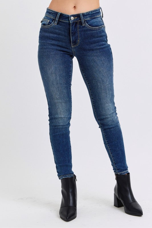 Day 17 - Judy Blue Mid-Rise Waist Skinny Jeans with Thermal Lining