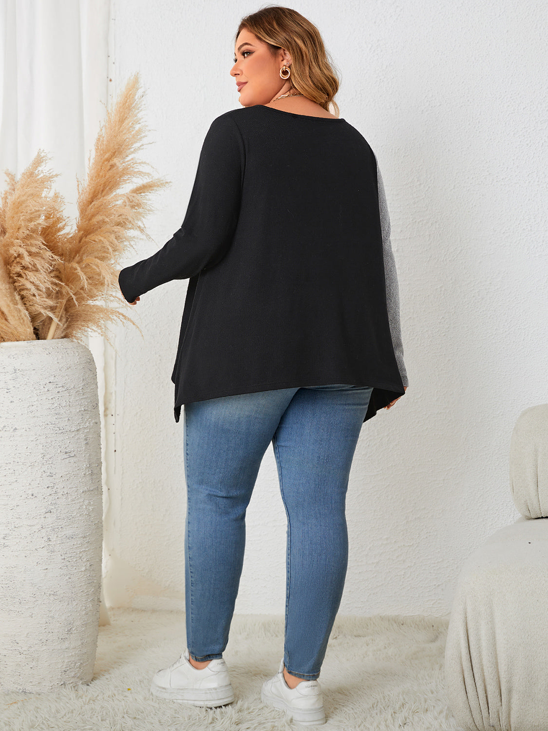 Plus Contrast Notched Neck T-Shirt