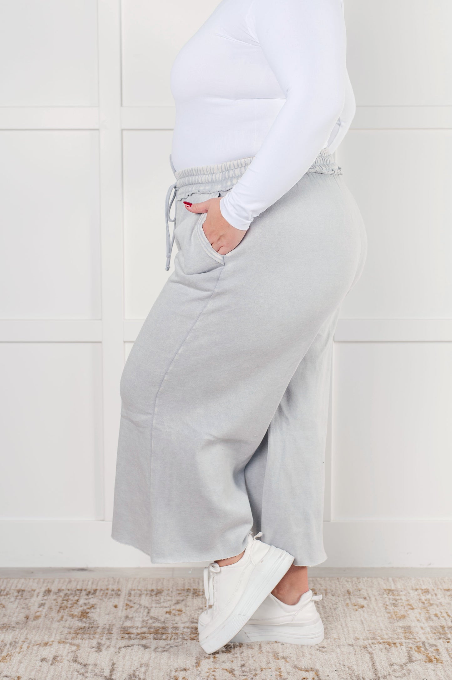 Day 20 - In or Out Wide Leg Cropped Pants in Light Grey