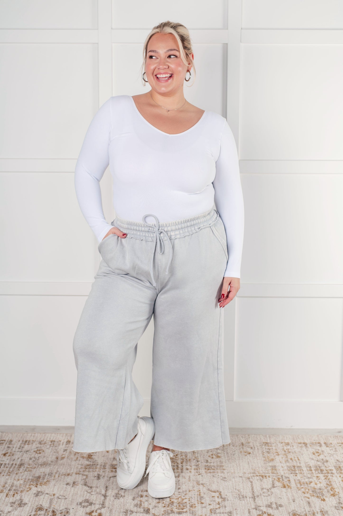 Day 20 - In or Out Wide Leg Cropped Pants in Light Grey