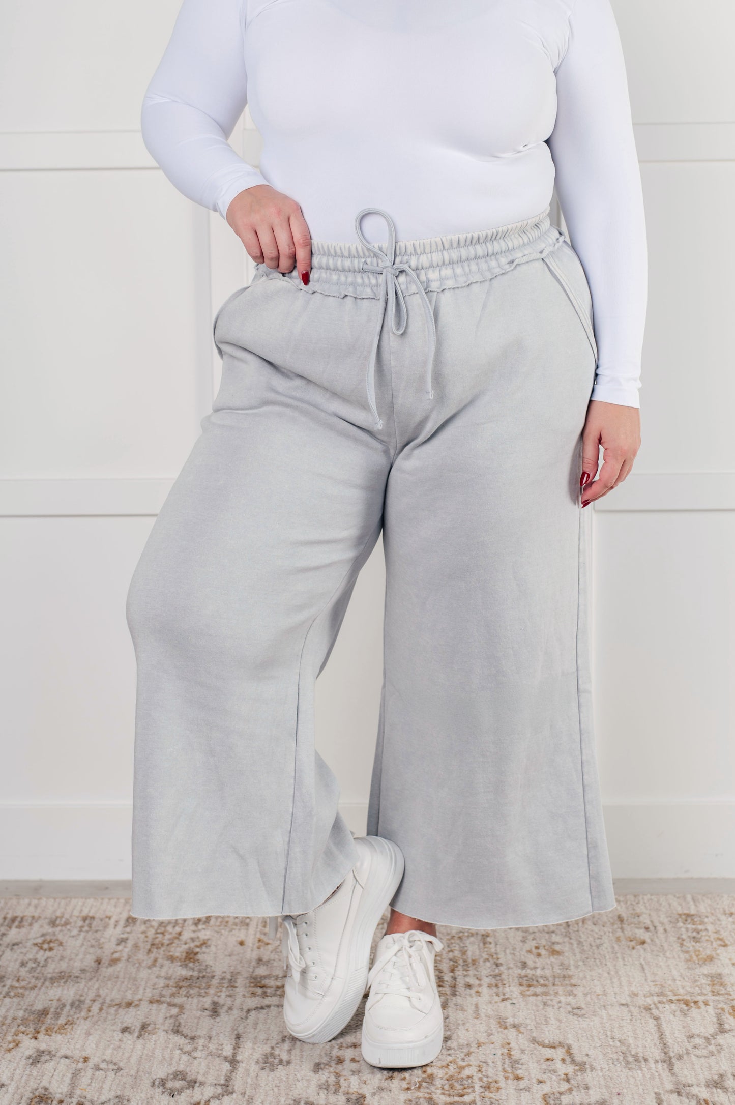 Day 20 - In or Out Wide Leg Cropped Pants in Light Grey